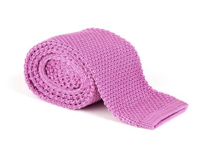 Entretenir une cravate en tricot de soie